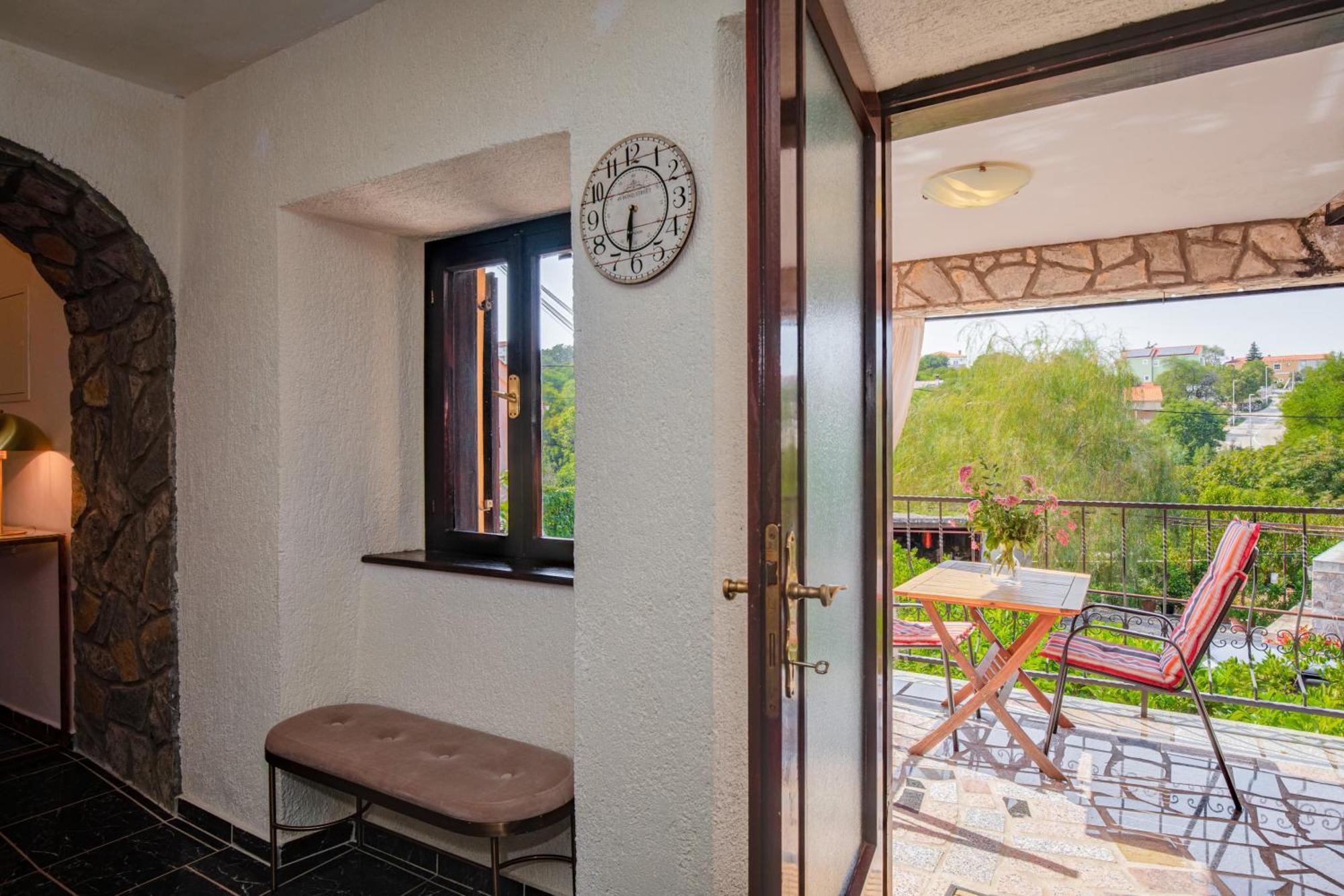 Apartments Lina Vrh  Exterior photo